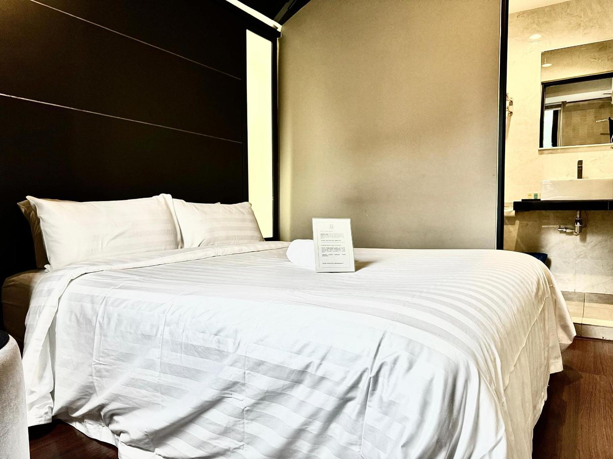 ג'והור בהרו Chariton Hotel Nusa Bestari מראה חיצוני תמונה