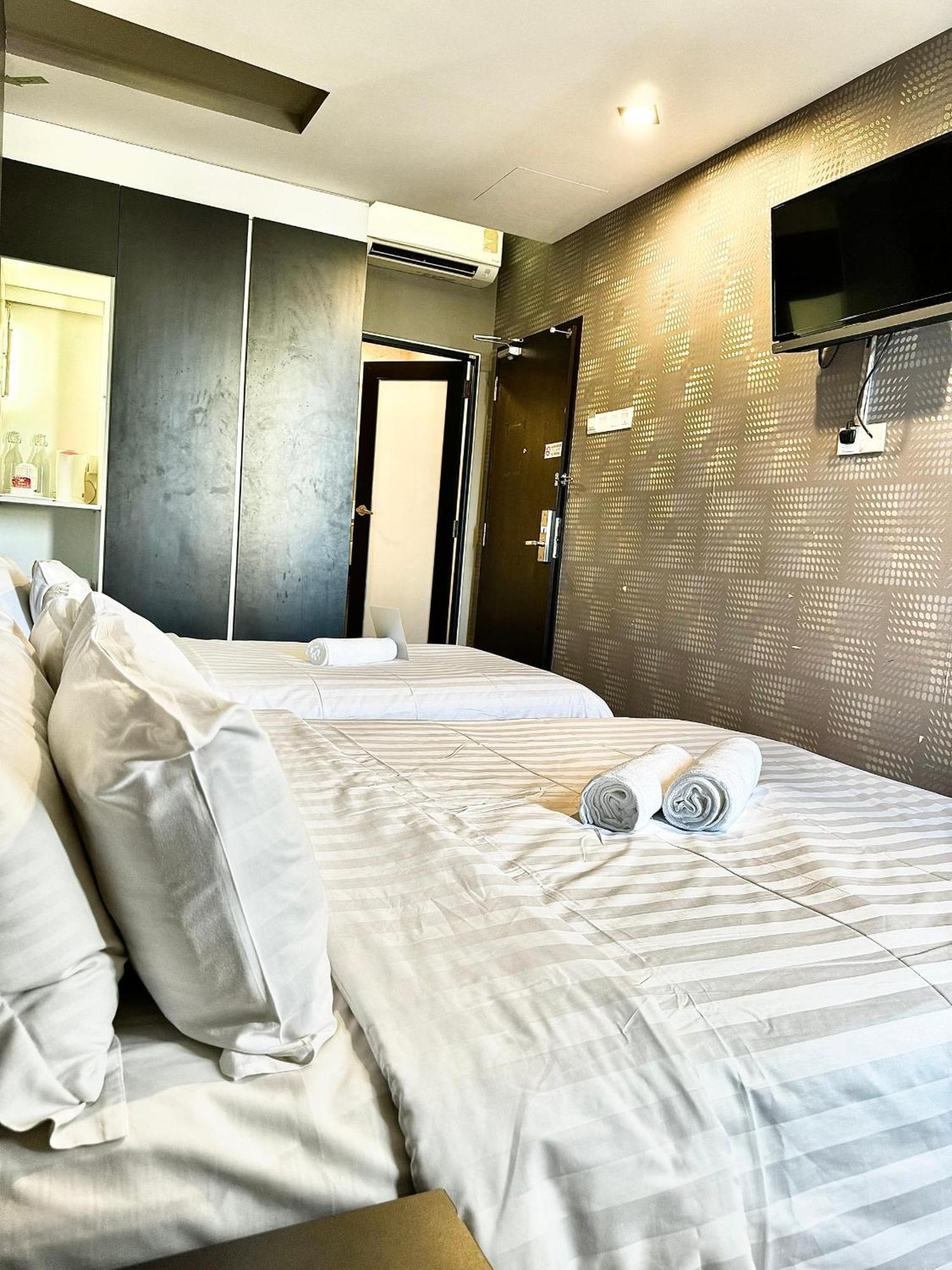 ג'והור בהרו Chariton Hotel Nusa Bestari מראה חיצוני תמונה