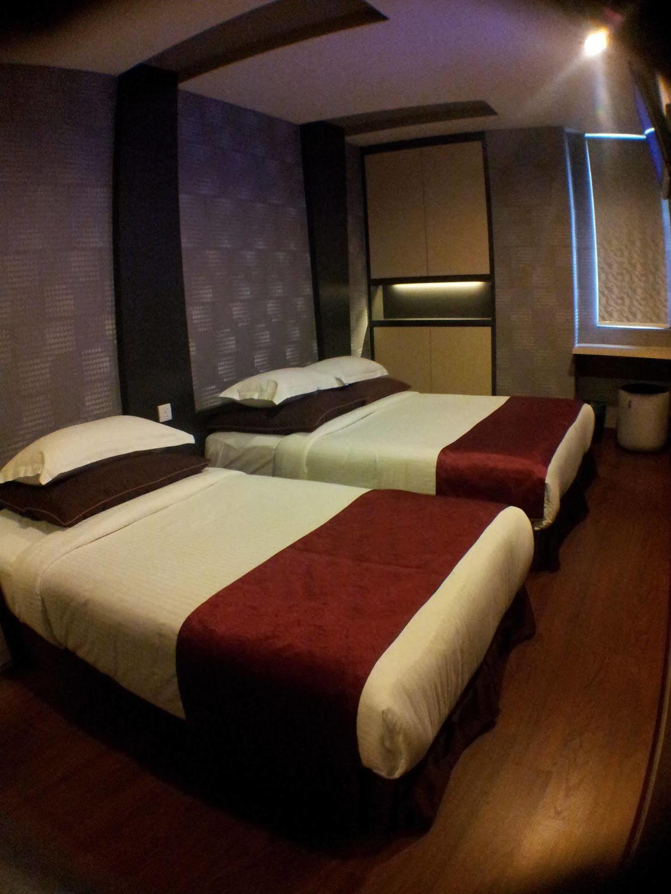 ג'והור בהרו Chariton Hotel Nusa Bestari מראה חיצוני תמונה
