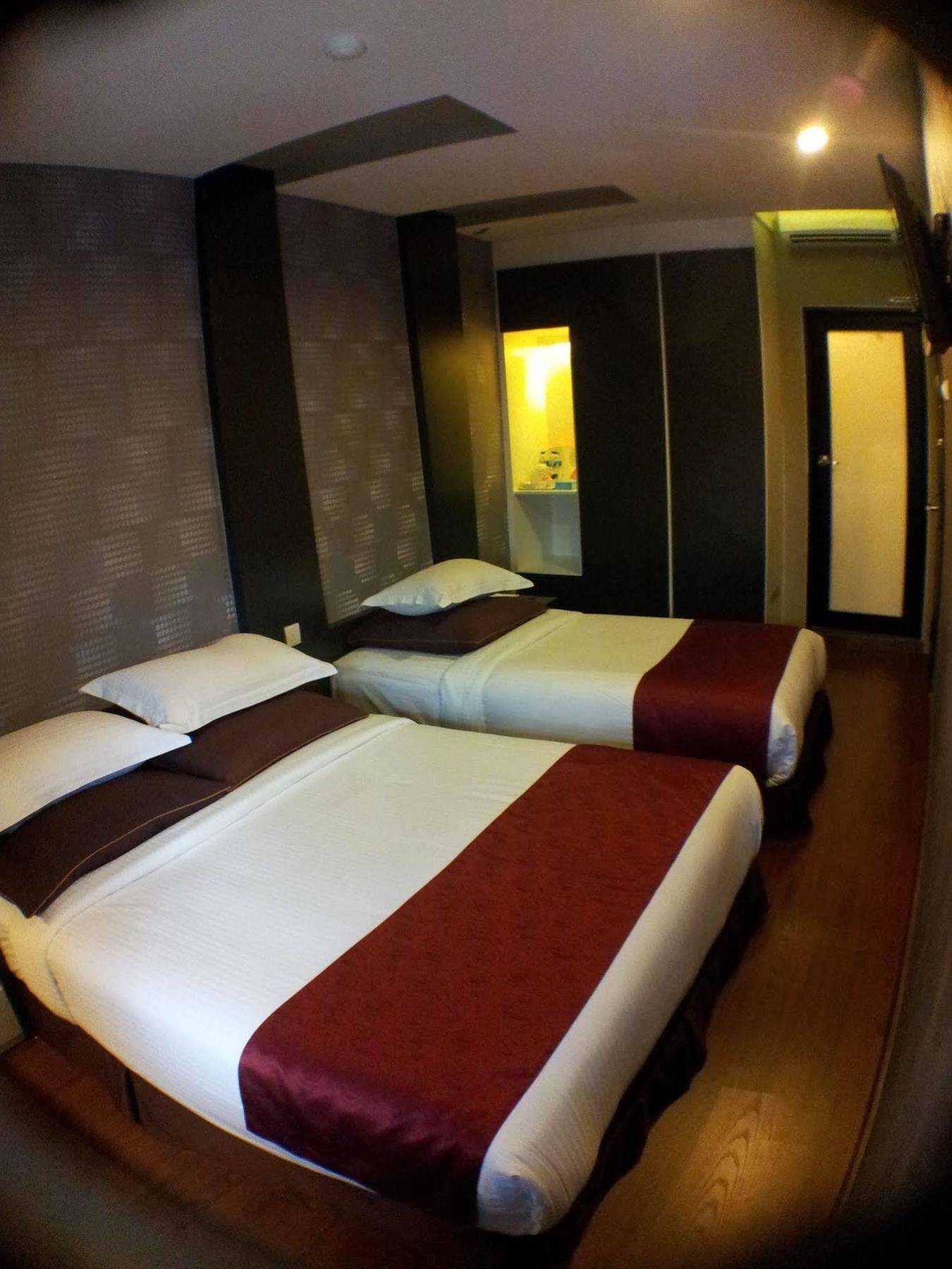 ג'והור בהרו Chariton Hotel Nusa Bestari מראה חיצוני תמונה