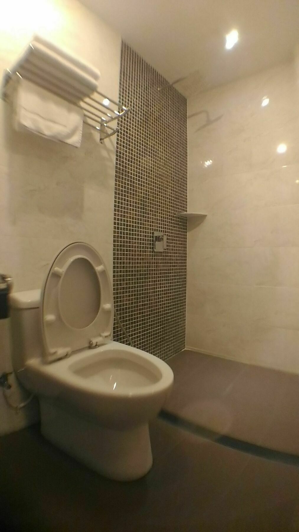 ג'והור בהרו Chariton Hotel Nusa Bestari מראה חיצוני תמונה
