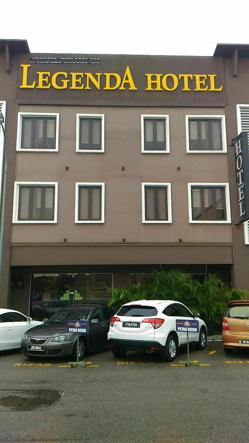 ג'והור בהרו Chariton Hotel Nusa Bestari מראה חיצוני תמונה